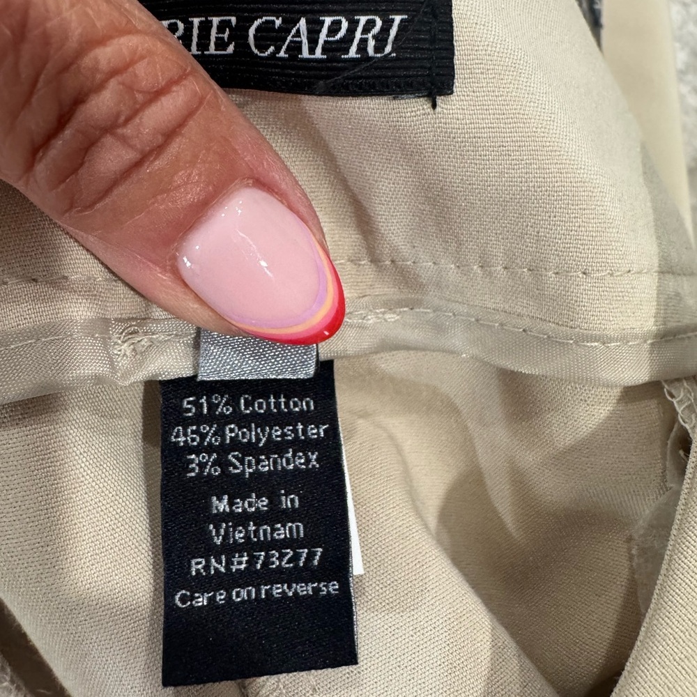 Apt. 9 Tan Capri Style pants - Picture 7 of 8